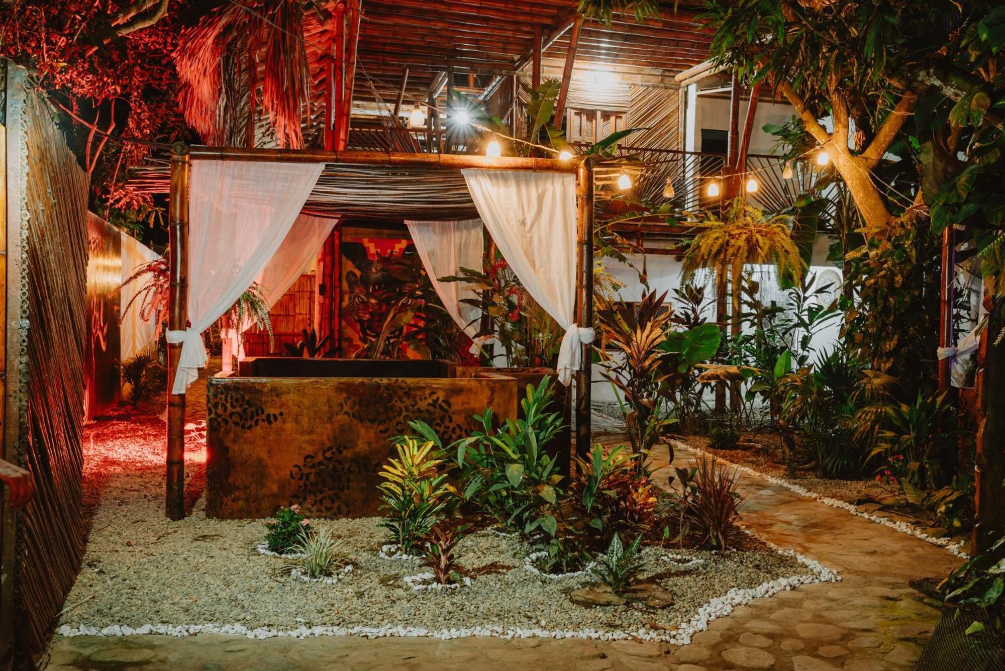 Kasakolà Hotel Palomino Exterior foto